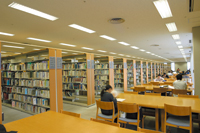 総合図書館中百舌鳥
